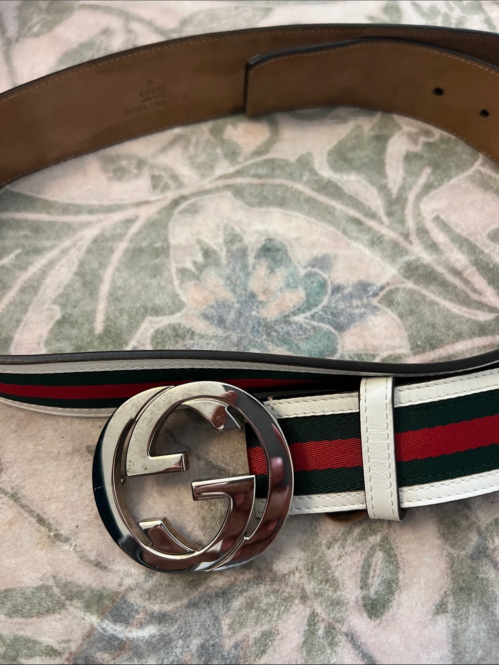 Gucci Men’s White Leather Web Stripe Belt with Silver Double G Buckle